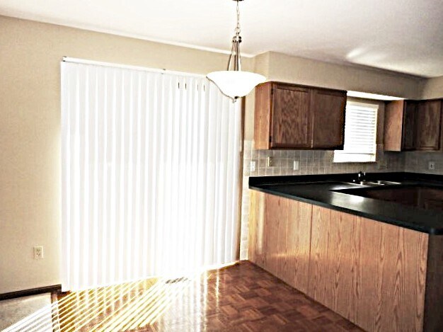 Building Photo - 21827 W Judith Ct