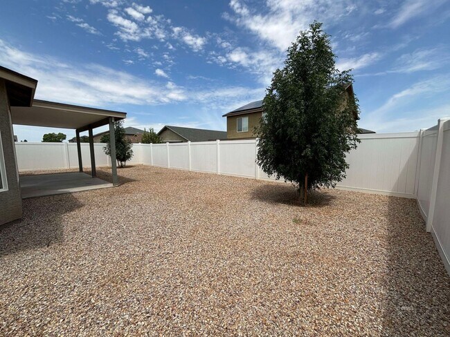 Building Photo - 1554 Verado Dr