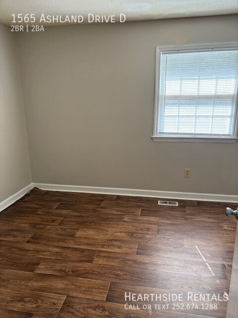 Building Photo - 1565 Ashland Dr