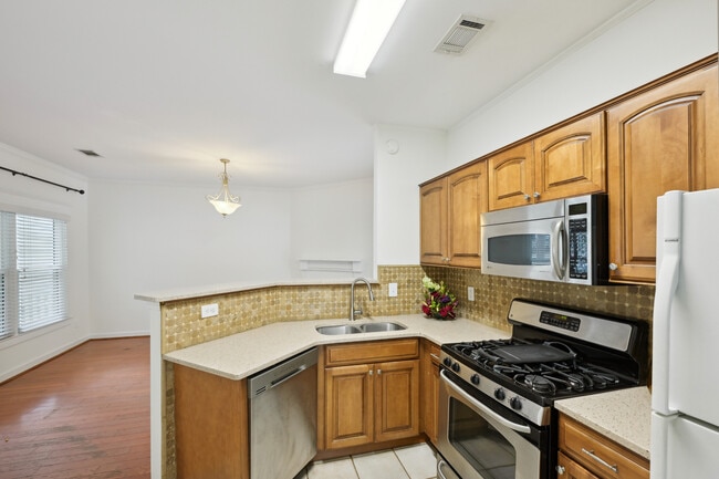 Building Photo - 439 Grant St SE