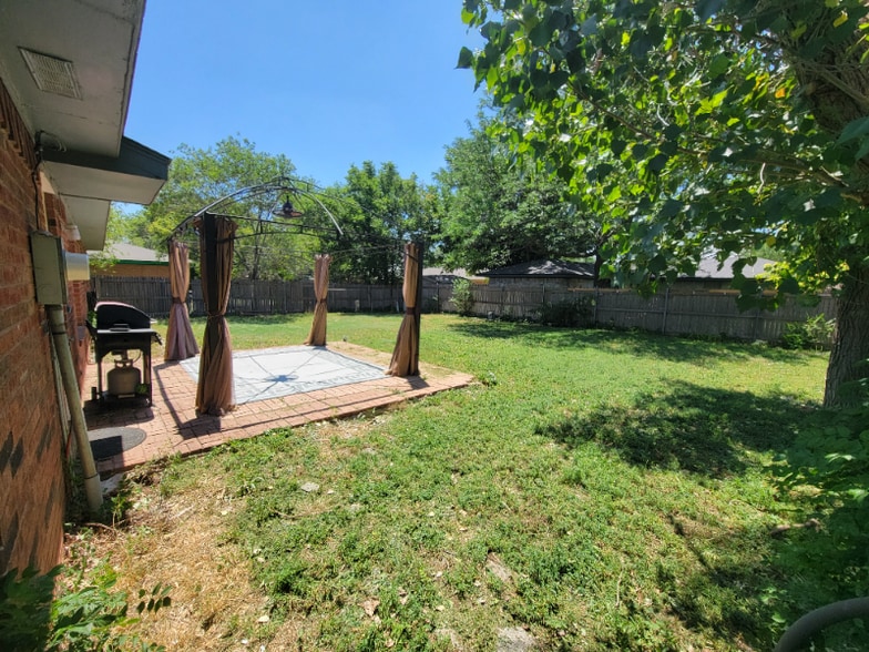 Building Photo - 68 Hunsley Rd