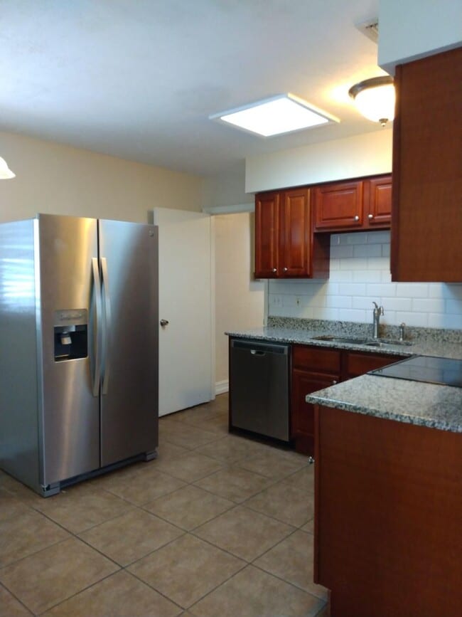 Building Photo - Two Bedroom