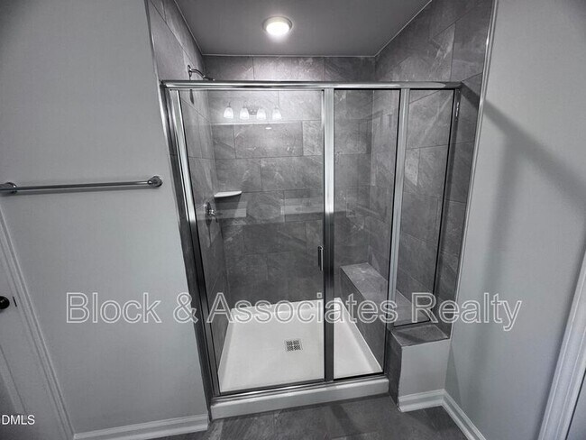 Building Photo - 205 Broomside Ave