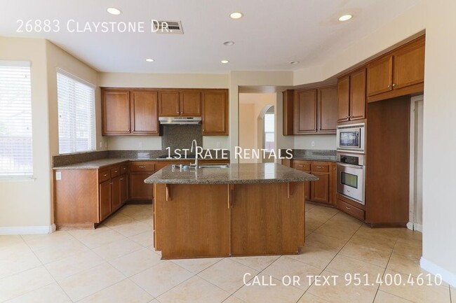 Building Photo - 26883 Claystone Dr