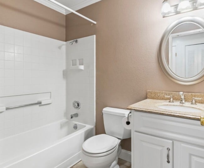 Building Photo - Stunning upstairs condo unit for rent in Blossom Valley