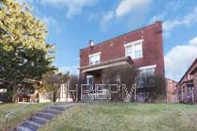 Building Photo - 1259 E Livingston Ave