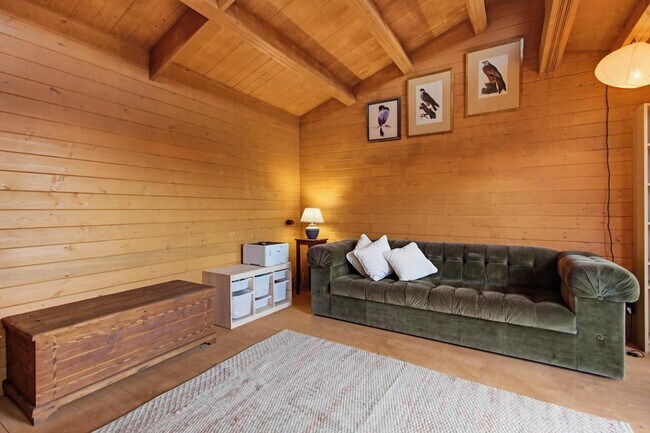 Building Photo - 1418 Marshall St