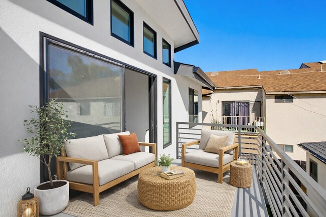 Building Photo - Brand New Construction – 3 Bed / 2 Bath Duplex Home in Normal Heights