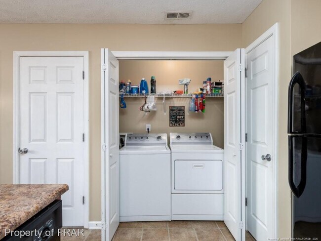 Building Photo - 239 Van Buren Dr