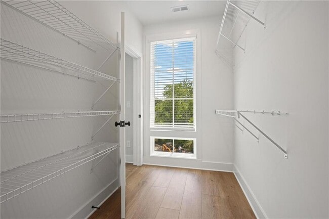 Building Photo - 2636 Mackintosh Ct