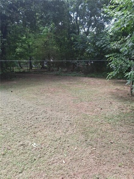 Building Photo - 5253 Brookdale Dr