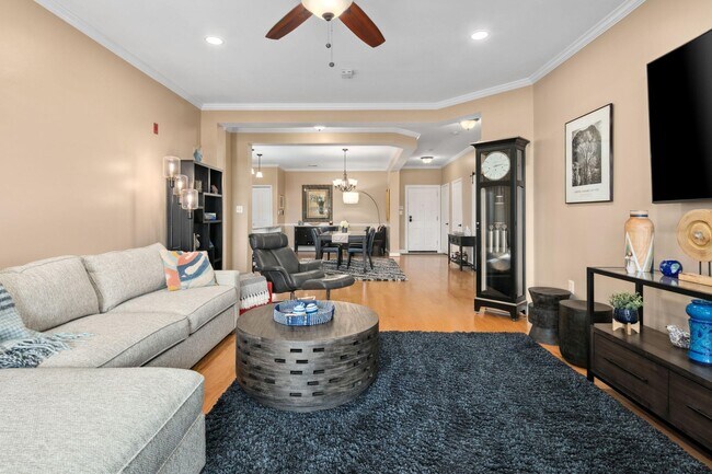 Building Photo - 440 Belmont Bay Dr