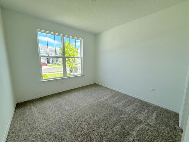 Building Photo - Sprawling 5BR/4.5BA Dream Home with 3-Car ...
