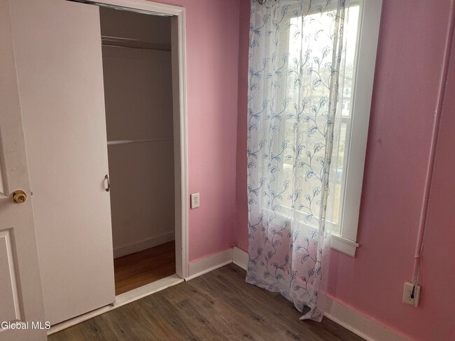 Building Photo - 1130 Pleasant St