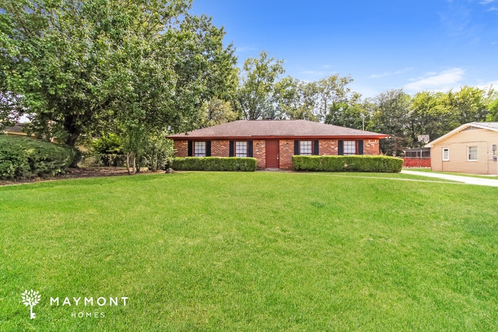 Primary Photo - 1166 Bassett Dr