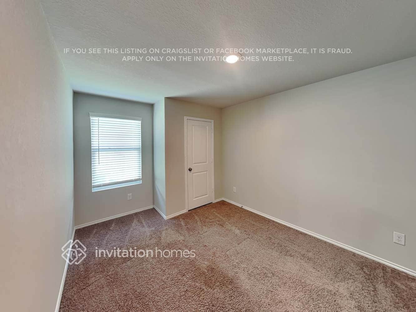 Building Photo - 7331 Avila Vis