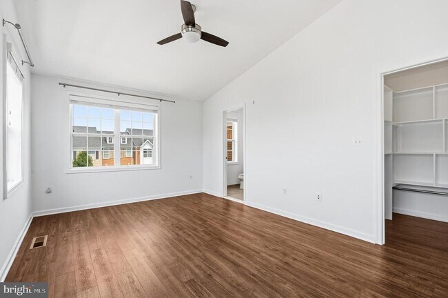 Building Photo - 23167 Flora Mure Dr