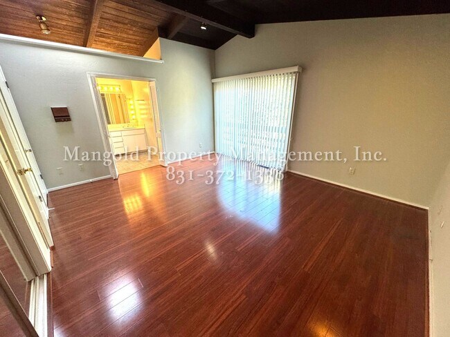 Building Photo - Great Home Located in Monterey Neighborhoo...
