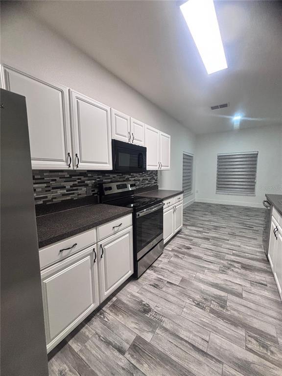 Building Photo - 4733 Cumbrian Lakes Dr