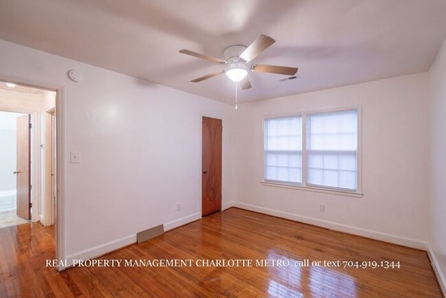 Building Photo - Charming 2 Bedroom Home in Charlotte!