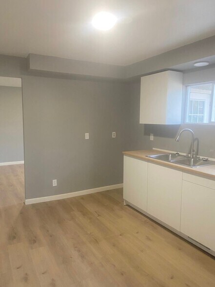 Building Photo - 2198 Utley Rd