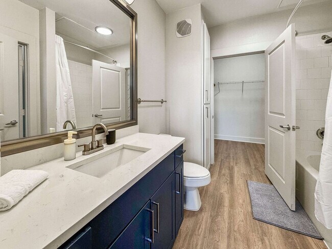 Building Photo - 2901 Indiana St