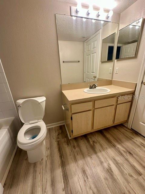 Building Photo - 725 Crest Pines Dr