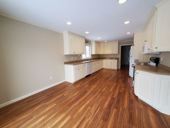 Building Photo - 2336 Keystone Ct