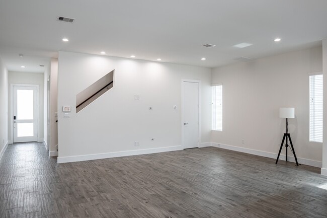 Building Photo - 5416 Robusto Pl