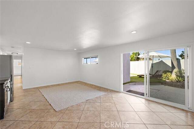 Building Photo - 2120 Temple Hills Dr