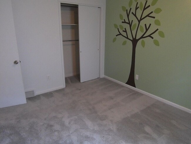 Building Photo - Spacious 4-Bedroom Home with Finished Base...