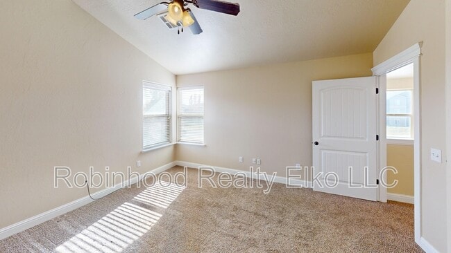 Building Photo - 3529 Autumn Colors Dr