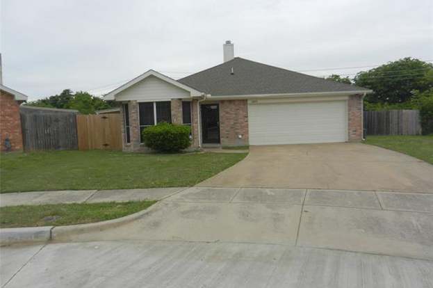 Building Photo - 3001 Green Vista Ct