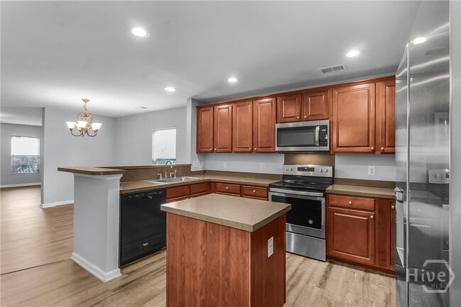 Building Photo - 307 Grasslands Dr