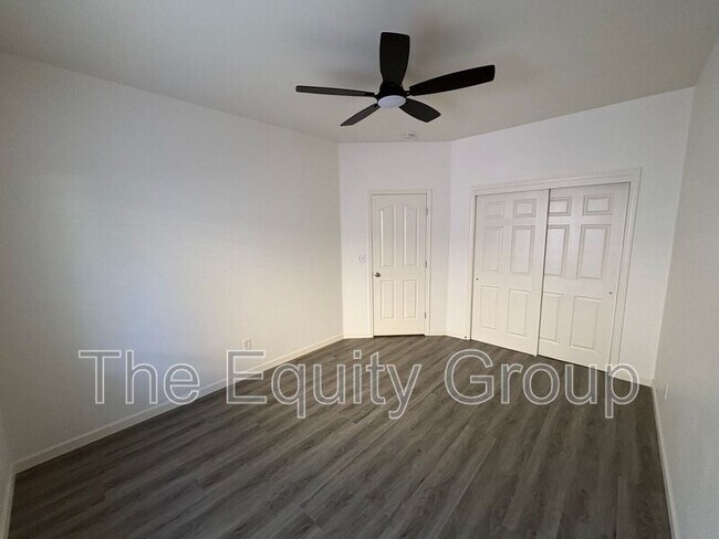 Building Photo - 1106 N Crenshaw St