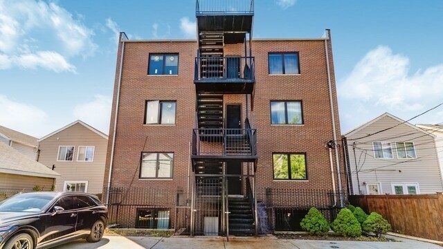 Building Photo - 1707 S Ruble St