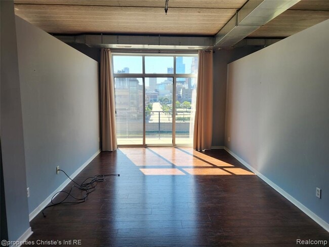 Building Photo - 66 Winder St