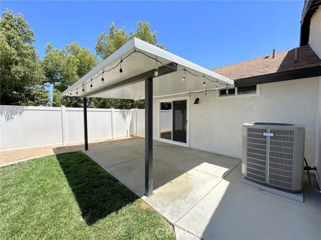 Building Photo - 13342 Daffodil Ln