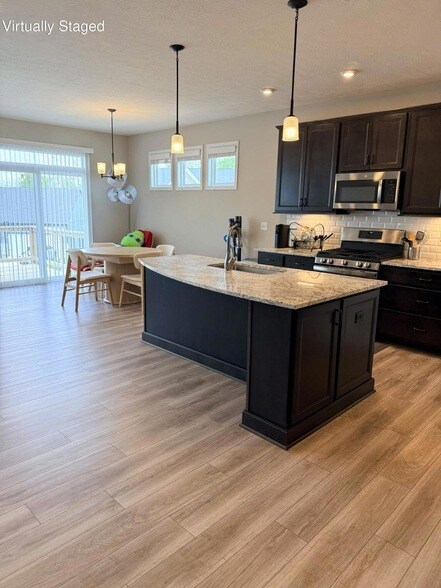 Building Photo - 6800 Green Isle Ln