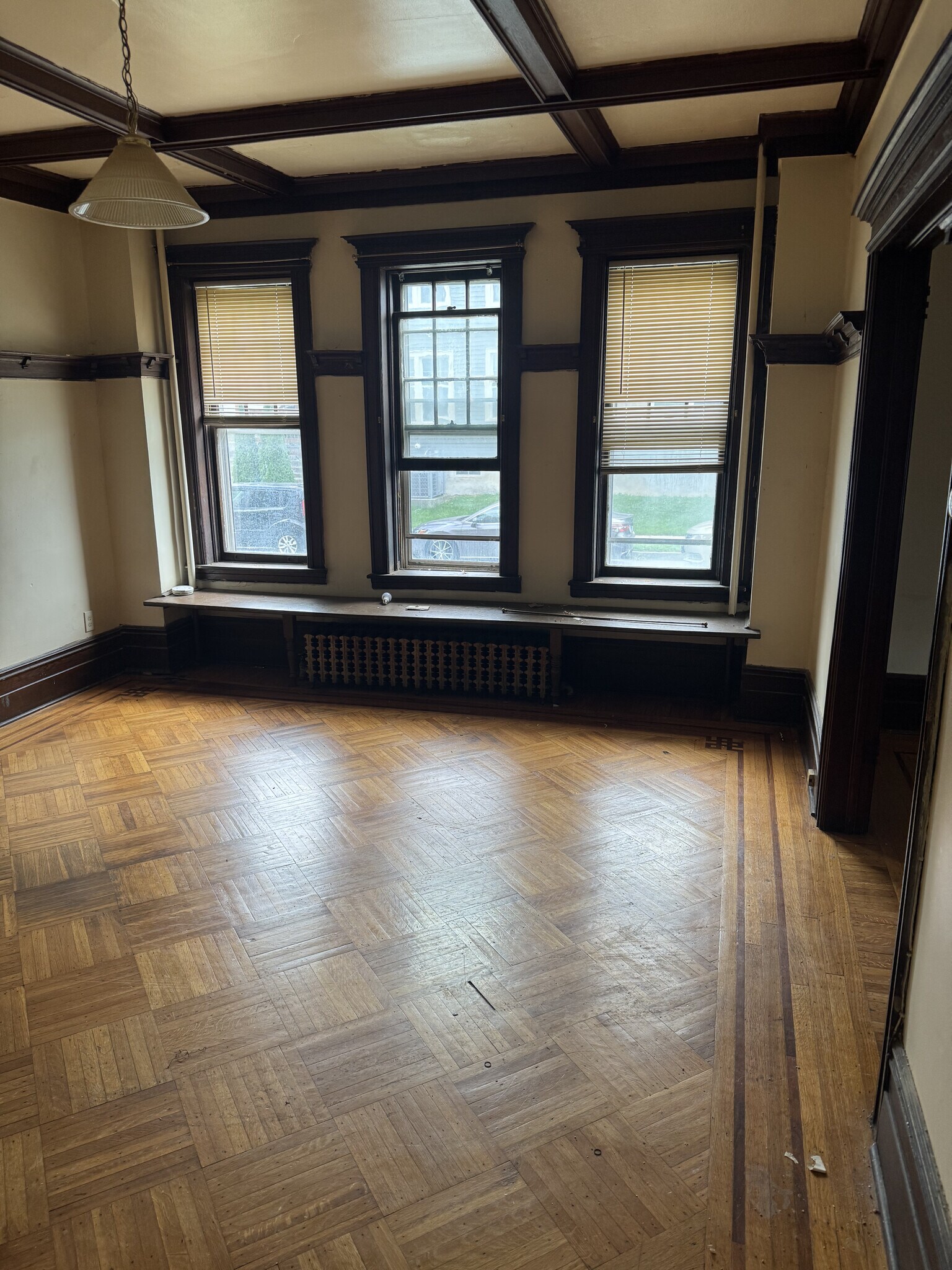 Building Photo - 326 Quail St