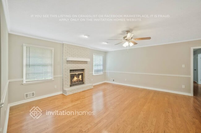 Building Photo - 468 Summerville Dr NW