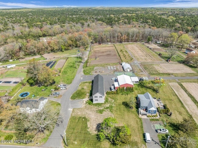 Building Photo - 553 Colts Neck Rd