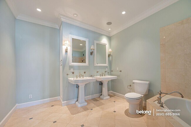 Building Photo - 1201 California St