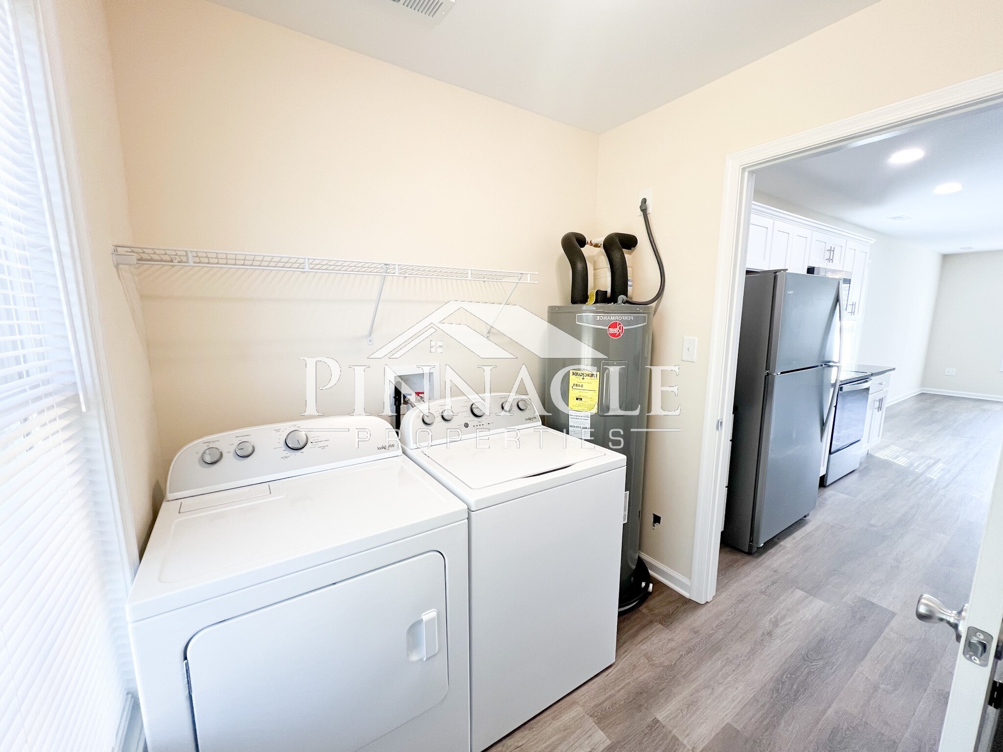 Building Photo - 209 Munford St