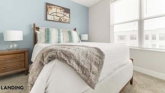 Building Photo - 1494 N High St