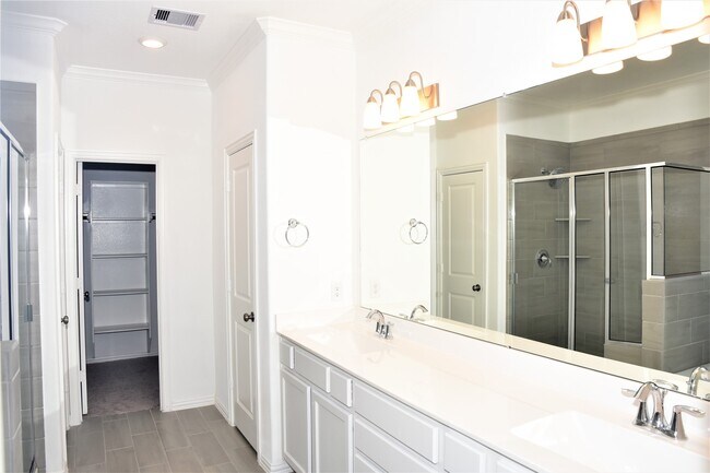 Building Photo - 7510 Monarch Forest Ln