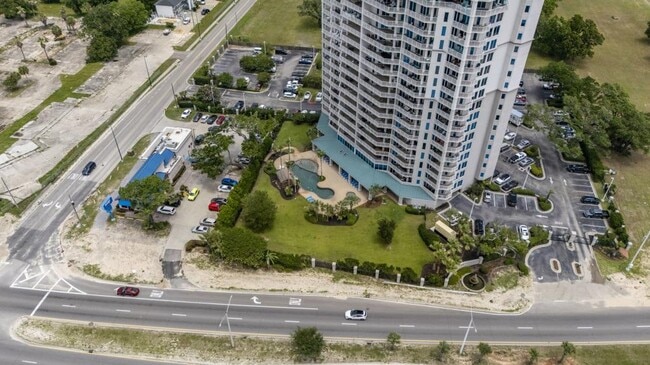 Building Photo - 2668 Beach Blvd