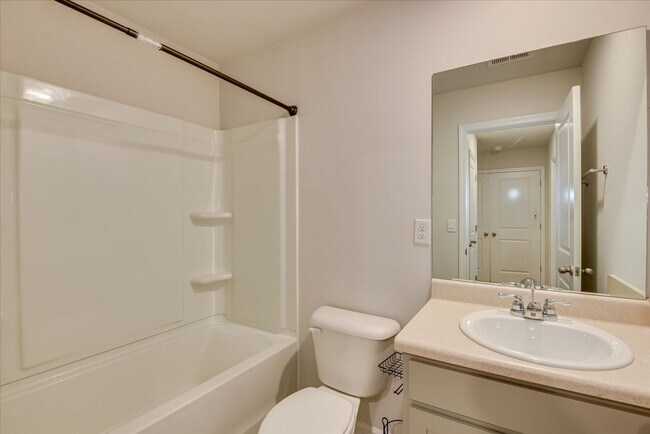 Building Photo - 846 Quaint Parish Cir