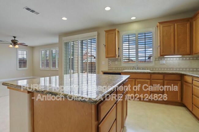 Building Photo - 4581 Bonraven Way