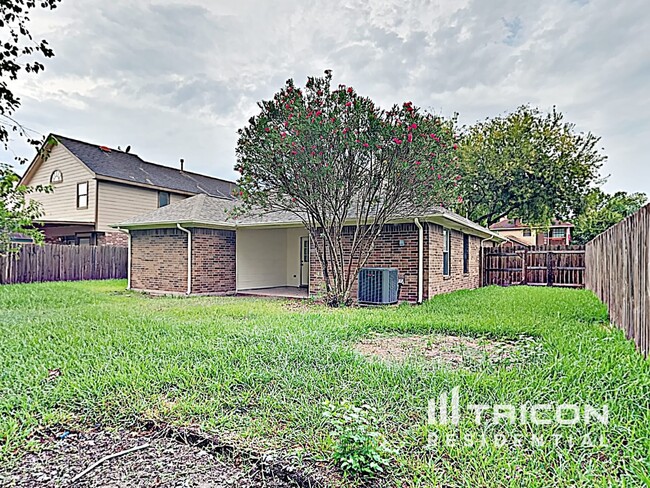Building Photo - 4738 Black Rock St
